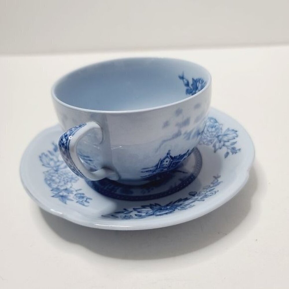 Vintage Tulip Time Johnson Bros Blue Background Windmill Teacup Saucer England - Picture 3 of 14